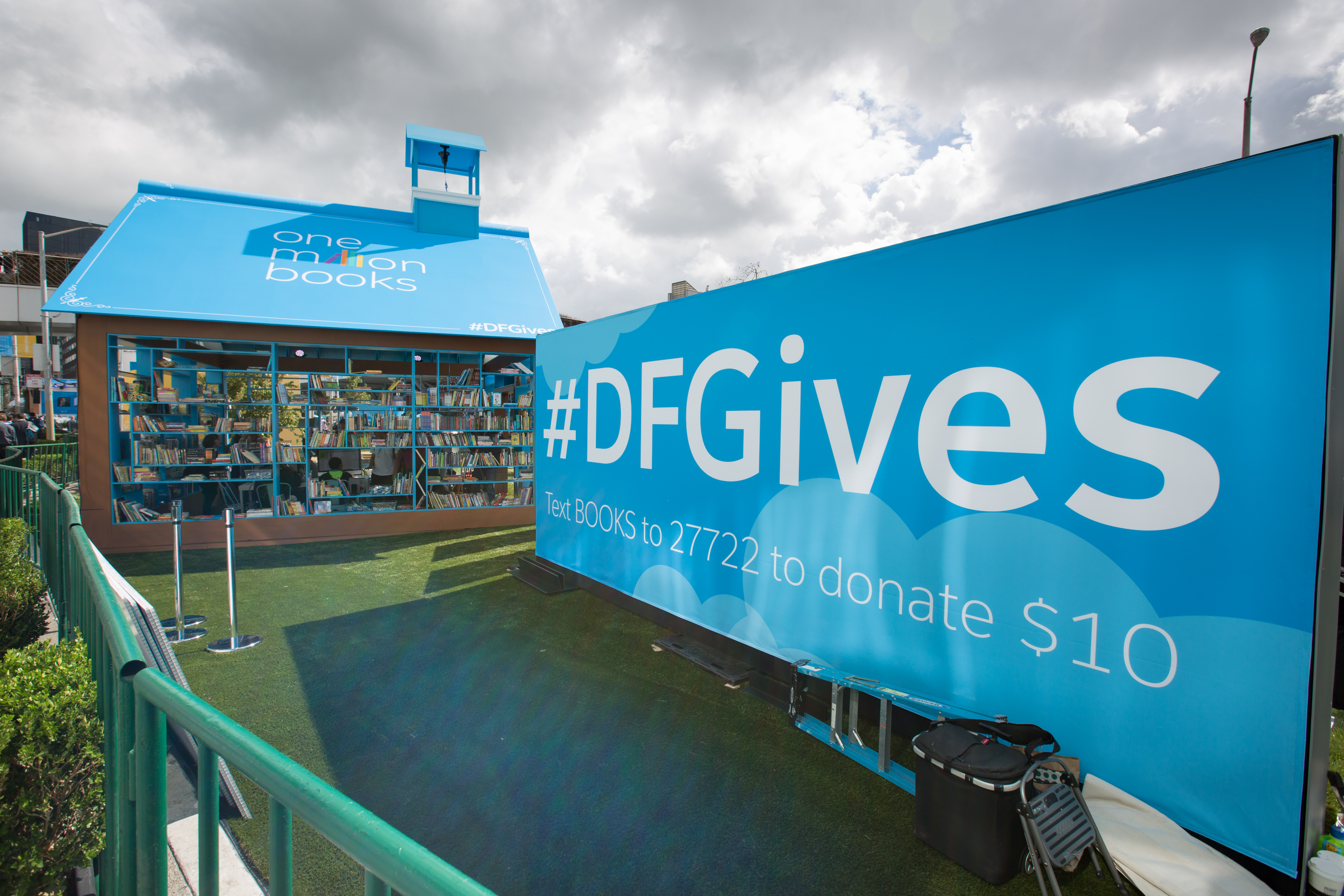 Dreamforce Book Drive: Paying it Forward By Giving Back